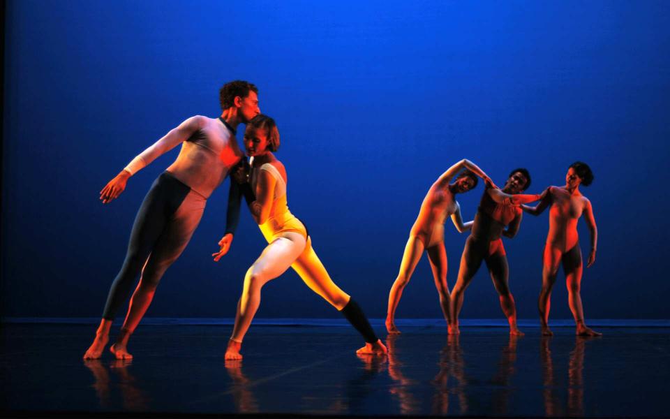 CRWDSPCR de Merce Cunningham 